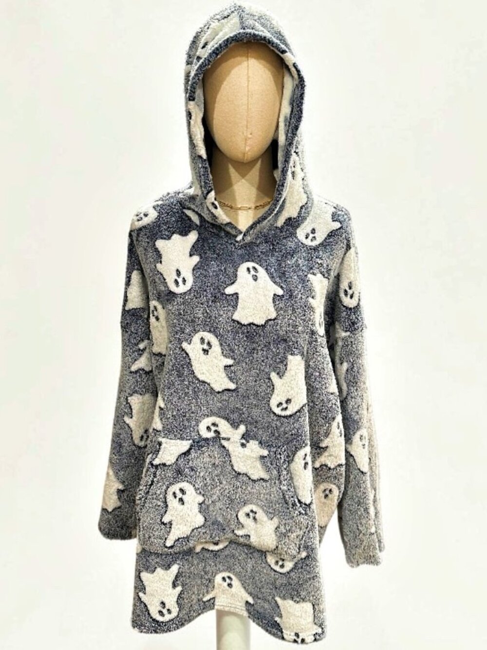 Halloween Ghost Plush Hooded Fleece Lounger L XL Gray Soft Cozy Pocket Oversized